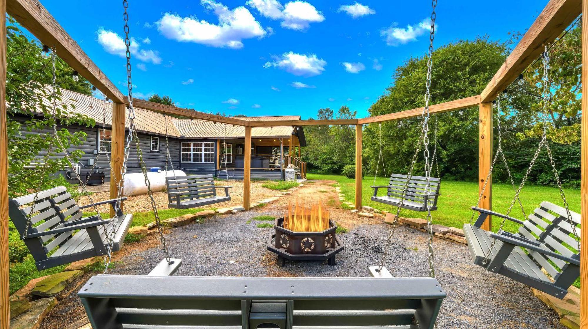 Poolside At Autumn Woods - Pool, Theater, Fireplace, Firepit, Arcade Sevierville Esterno foto